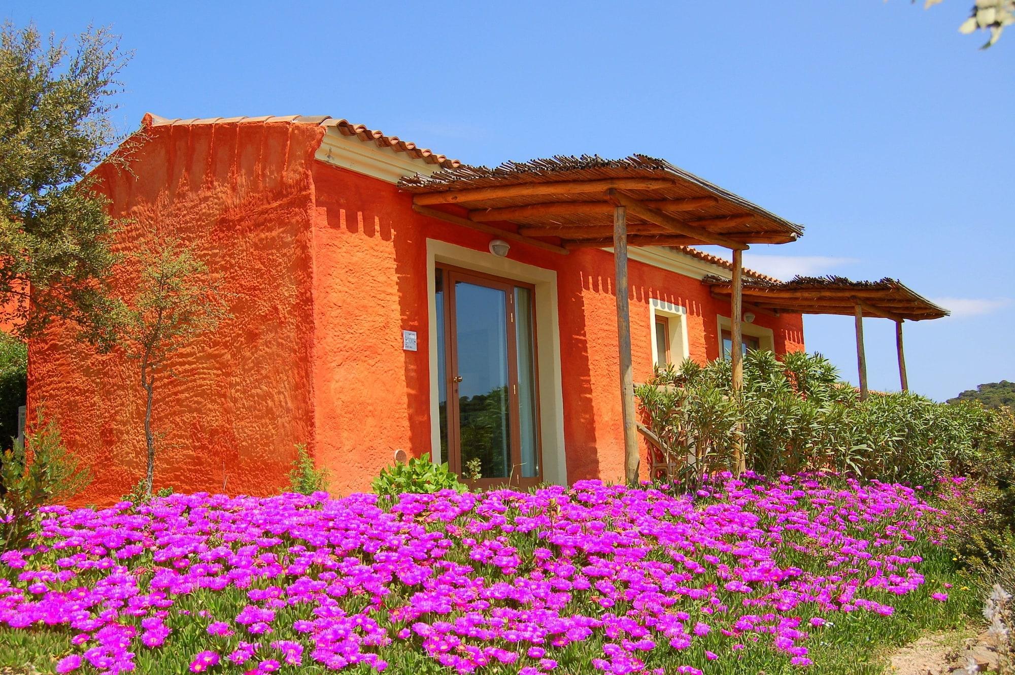 Hotel Aldiola Country Resort Сант'Антонио-ди-Галлура Экстерьер фото