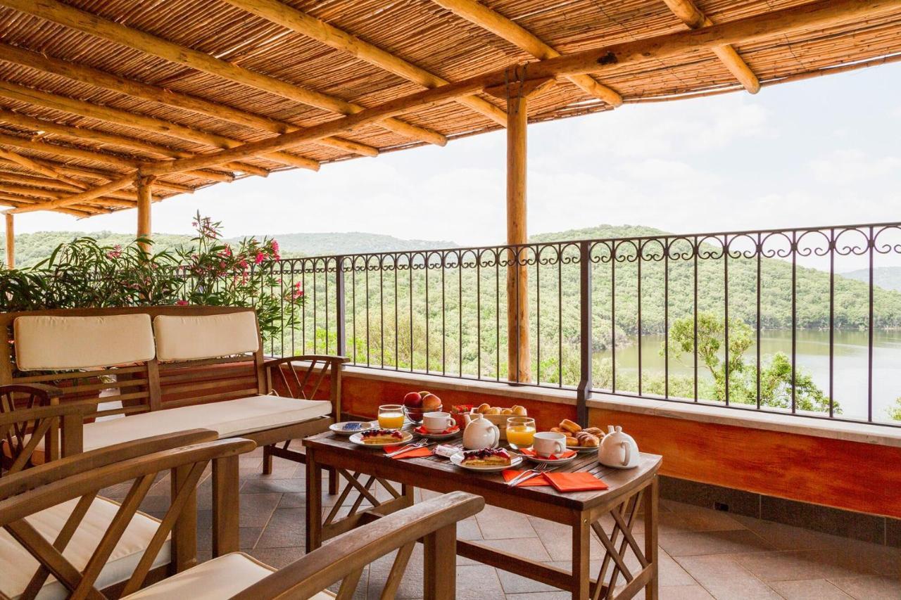 Hotel Aldiola Country Resort Сант'Антонио-ди-Галлура Экстерьер фото